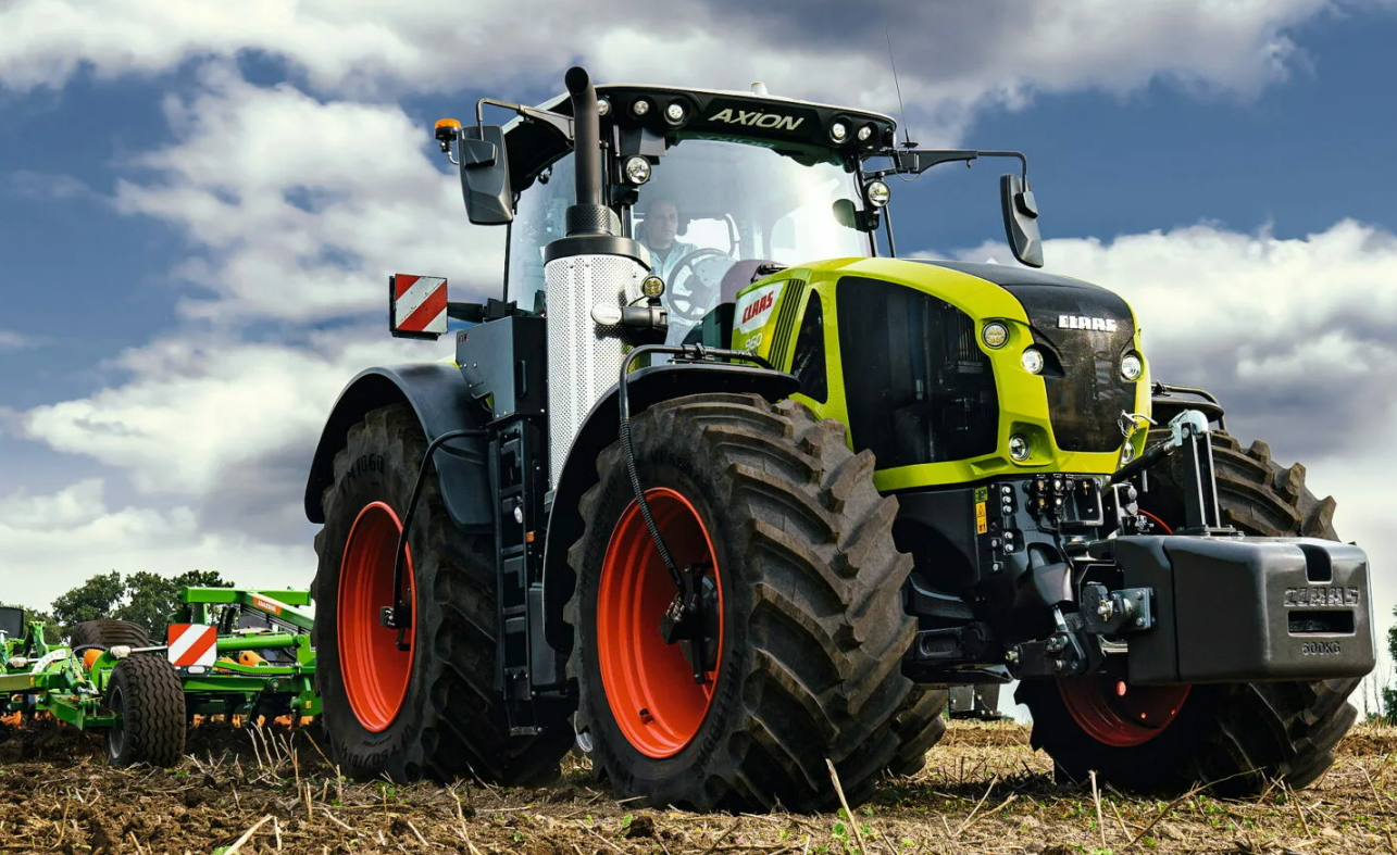 CLAAS запускает новое поколение тракторов AXION 900